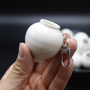 모아스튜디오 백자달항아리 키링 가방 열쇠 키홀더 부모님 생일 의미있는선물 수능대박 행운부적