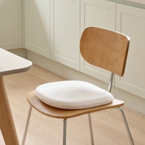 [모던하우스] 마이호텔 메모리폼 방석 아이보리 40x40