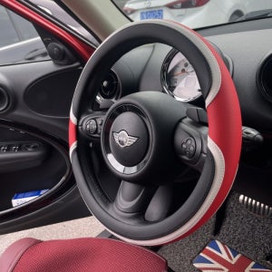 3단 천공 프리미엄 나파가죽 손잡이 디자인 범용 호환성 자동차 핸들커버