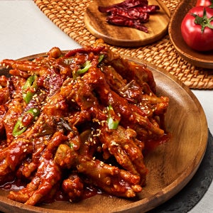 [토닥토닥 국물닭발] 매콤 특제소스 통뼈 닭발 400g