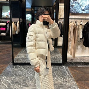 몽클레어 PETRA 페트라 여성 숏패딩 자켓 화이트