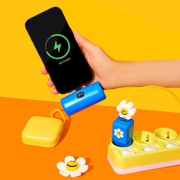 [위글위글] 고속충전 도킹형 보조배터리 4800mAh 20W - Smile We Love