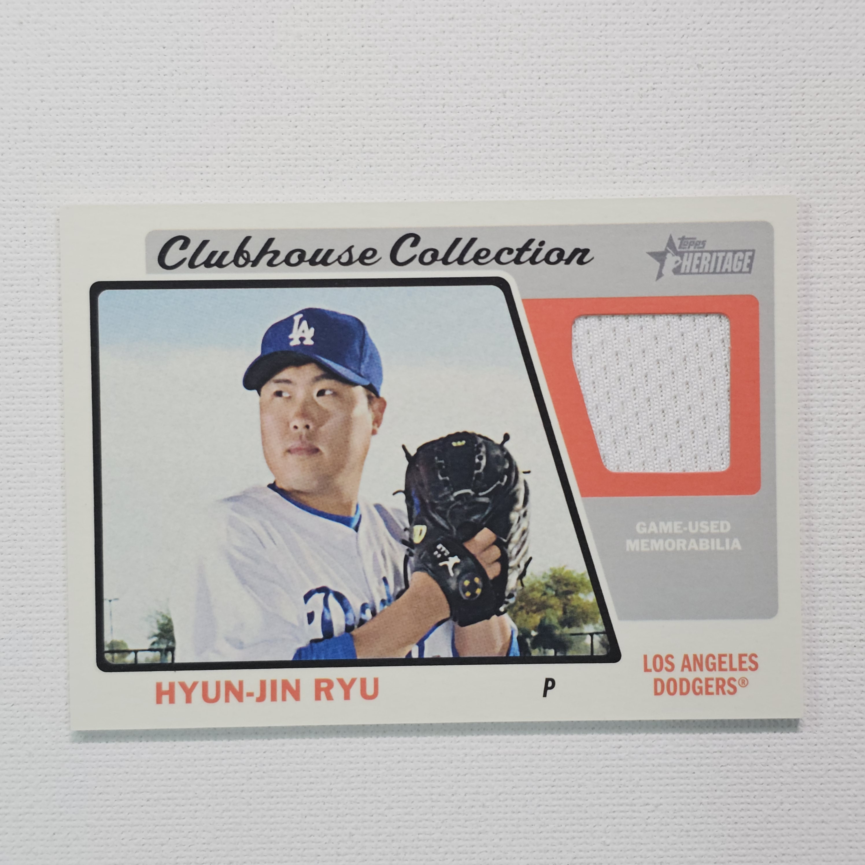 2015 Topps Heritage Clubhouse Collection Relics Hyun-Jin Ryu 류현진 실착 렐릭 야구카드 / MLB-149