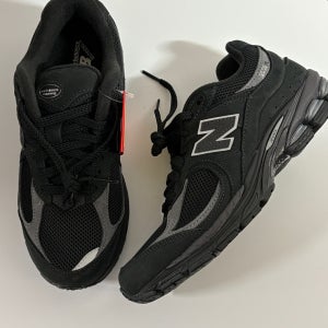 [국내매장판] 뉴발란스 2002R 다크 카모 M2002RCK