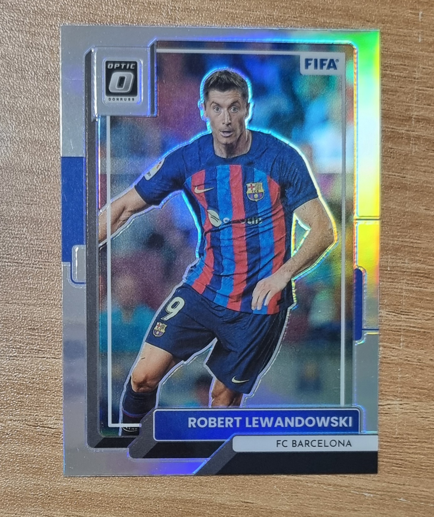 로베르트 레반도프스키 2022-23 Donruss Optic Holo No-35 축구카드