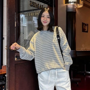 [N배송][오아이오아이컬렉션][김세은 PICK] 스트라이프 오버핏 맨투맨 (4COLOR)