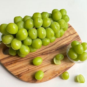 25년 9월 수확 안산에서 맛있게 자란 싱싱한 샤인머스켓