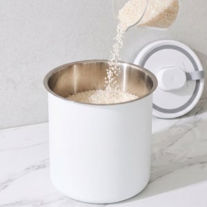 스텐) 쿠보닉 무선 진공 쌀통 쌀 보관함 잡곡 통 독 밀폐 용기 10kg 10kg