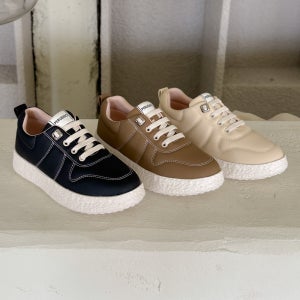 소울리 쿠션좋은 초경량 가벼운 여성 운동화 발편한 신발 4cm