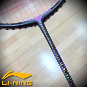 리닝 에어로넛9000i 5U 가벼운 공격형 선수용 배드민턴라켓
