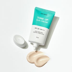 디오메르 톤업 선크림 70ml (SPF50+ PA++++)