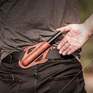 넥스바톤 V68 가죽 삼단봉 홀스터 수납집 보관집 벨트걸이