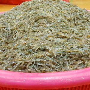 자연산 민물새우 1kg 토하 김장용새우 매운탕거리 찌짐 전 튀김