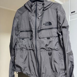 [오늘출발] 노스페이스 바람막이 쉘던 자켓 다크 그레이 노스페이스 아울렛