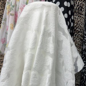 원단 222 기하학적 나뭇잎 패턴 자카드 망사 폴리에스터 원단 고정폭 130cm