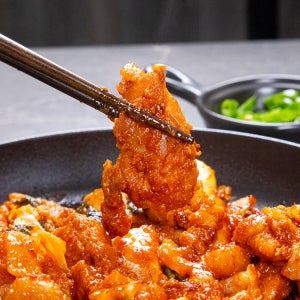 더든든 춘천식 순살 고추장/매운 닭갈비 500g 1kg 냉동 양념 안주 캠핑음식 구이