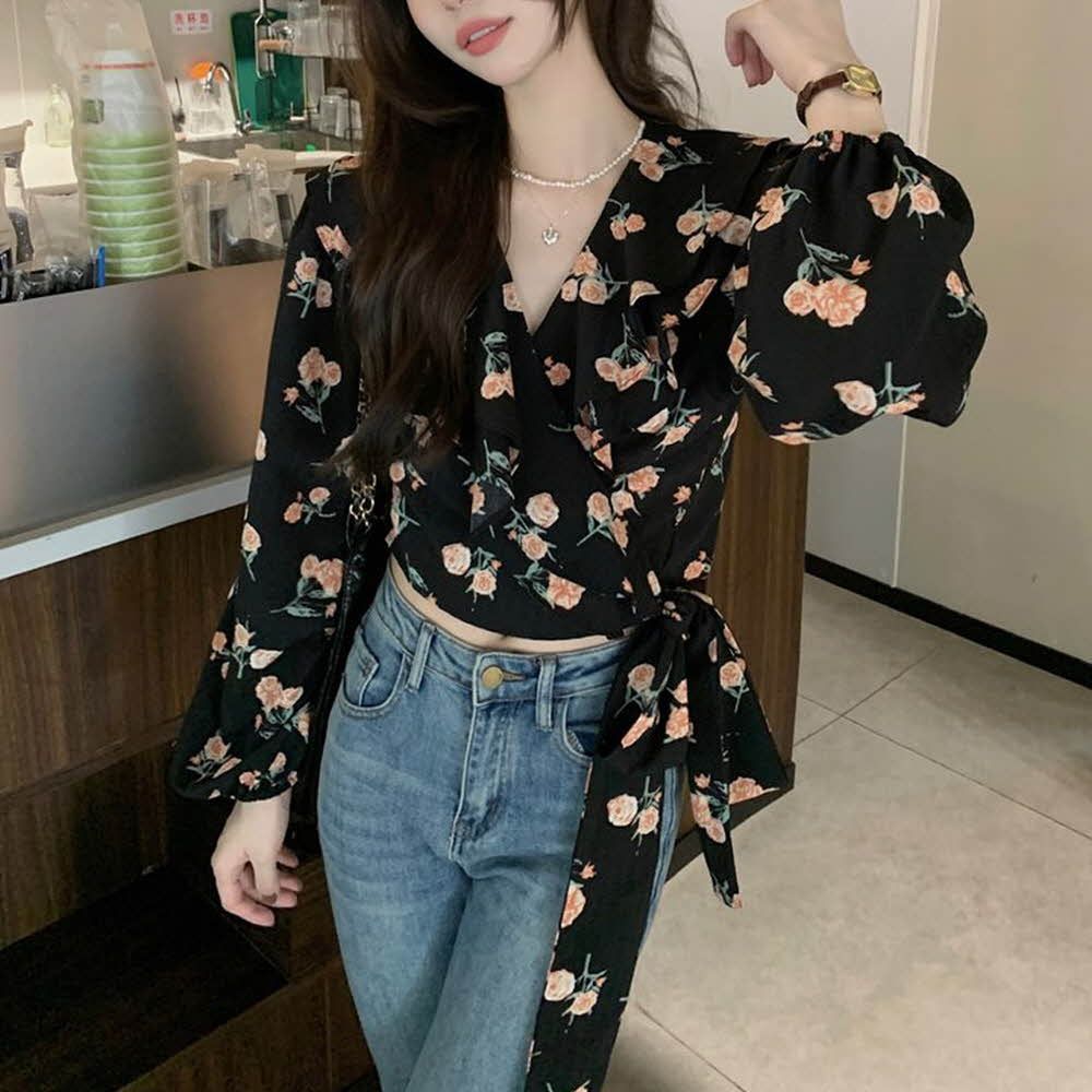 흰색 블라우스 화이트 크롭 여름 블랙 플라워 패턴 여자