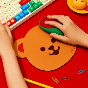 [위글위글] 데스크테리어 휴대용 마우스패드 - Wiggle Bear