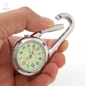 카라비너 야광 스포츠 시계 실버 클립시계