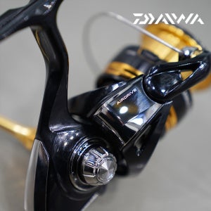 한국 다이와 25 레가리스 LT 민물 바다 스피닝릴 루어 원투 찌 낚시 릴 3000D-C