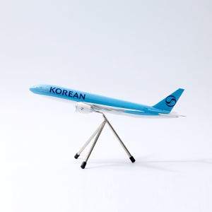 대한항공 B777F 모형화물기 (1:200 scale)