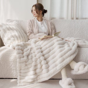 몽글몽글 소프티 밍크 라떼 블랭킷 겨울 극세사 이불 담요 침구 쇼파 덮개 100x160