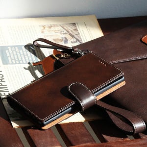 갤럭시 퀸텀 와이드 버디 점프 가죽케이스 다이어리 자석형 지갑 케이스 아도방 투톤브라운