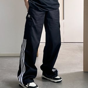 아디다스 우먼스 3S 스트라이프 카고 트랙 팬츠 KE0469