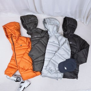 뉴발란스 UNI 플라잉77 슈퍼라이트 후드 구스다운 남녀경량 패딩 점퍼 NBNPF41973