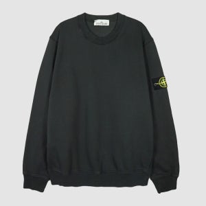 스톤아일랜드 25FW 와펜 맨투맨 다크그레이 K2S156100060 S0051 V0065