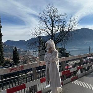 렛아웃 후드 밍크코트 AE29