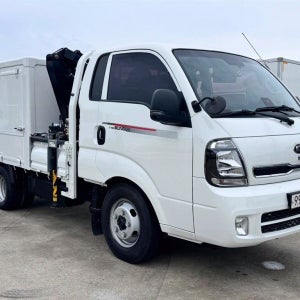 1톤크레인 동해433L 1톤카고크레인 동해433L 봉고3 1.2톤카고 23년식 이동정비차 매매