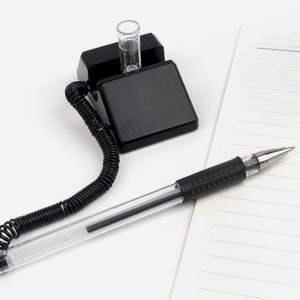 은행 동사무소 사무실 사용 스프링 달려있는 부착식 검정 볼펜