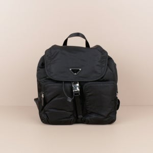 프라다 포코노 나일론 삼각로고 백팩 블랙 1BZ005 ZOT F0002