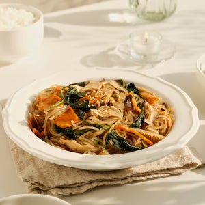 맛집곳간 인생 잡채 밀키트 10분 완성 실온 간편식 100% 국내산 채소