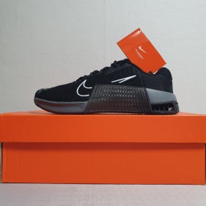 [ 새상품 / 국내AS가능 ] 245mm 나이키 메트콘9 스모크그레이