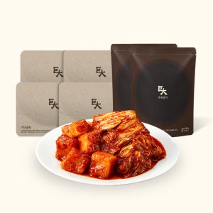[거대곰탕] 거대곰탕 곰탕김치 패키지 / 500g 4팩 + 360g 2팩