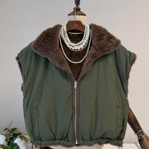 리버시블 하이넥 배색 패딩&퍼 집업 베스트 2컬러