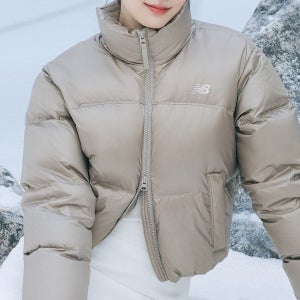 (국내매장판) 뉴발란스 우먼스 액티브 크롭 숏다운 숏패딩 NBNPF4W032