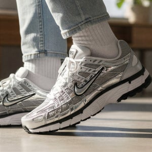 나이키 P6000 운동화 메탈릭 실버 런닝화 CN0149-001