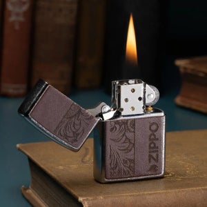 지포 46920 브라운 레더 엠블렘 지포 디자인 ZIPPO