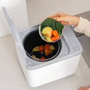 오쿠 원터치형 음식물처리기 건조분쇄기 가정용 4L OCS-FS2500