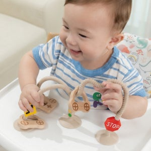 젬베베 흡착장난감 요리조리 트래픽 플레이 실리콘 장난감 원목 자동차 고리