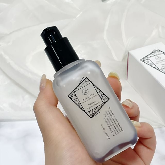 시그니처 나플라워 카밍 세럼 60ml 수부지 대학생 피부진정 <b>하알루론산</b> 피뿌리풀앰플