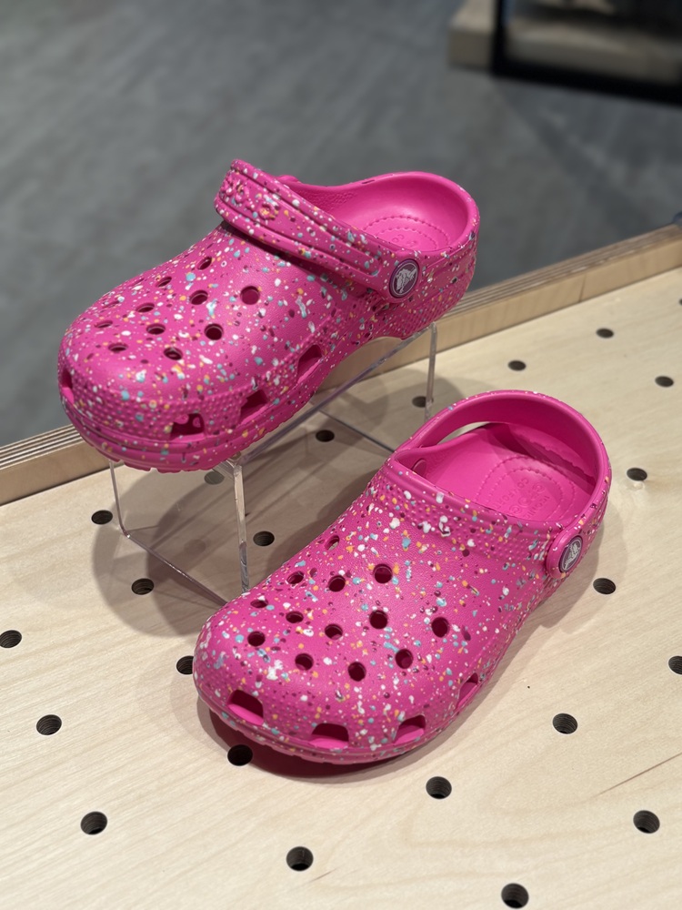 [크록스 직영] 클래식 페인트 스플래터 클로그 아동 샌들 핑크 <b>크러쉬</b>/ 210349-6TX