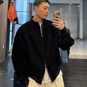 글로시 레더 트랙자켓