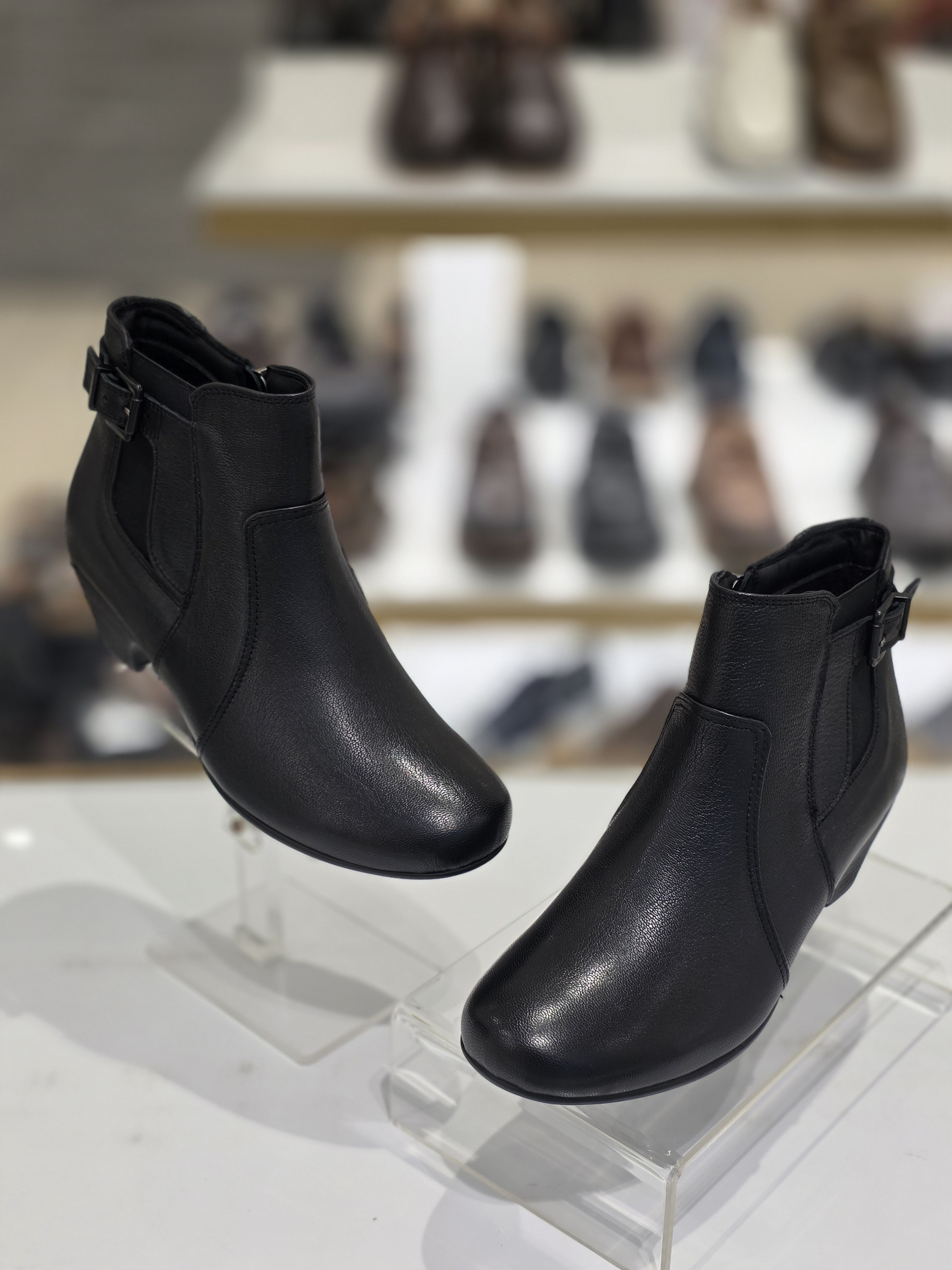 영에이지 여성앵클부츠 YAEWBS844KT