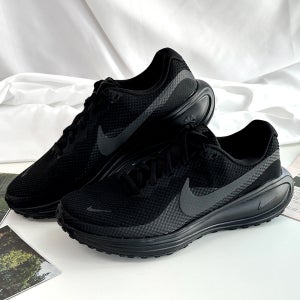 나이키 레볼루션 8 발편한 남성 운동화 발볼넓은 런닝화 헬스화 조깅화 트리플블랙