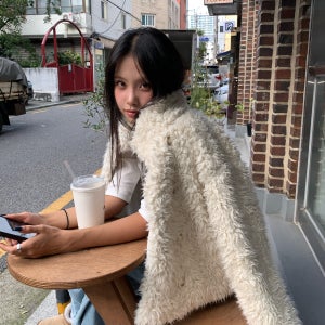 루즈핏 페이크퍼 자켓 보송한 뽀글이 숏자켓 겨울 데일리 아우터