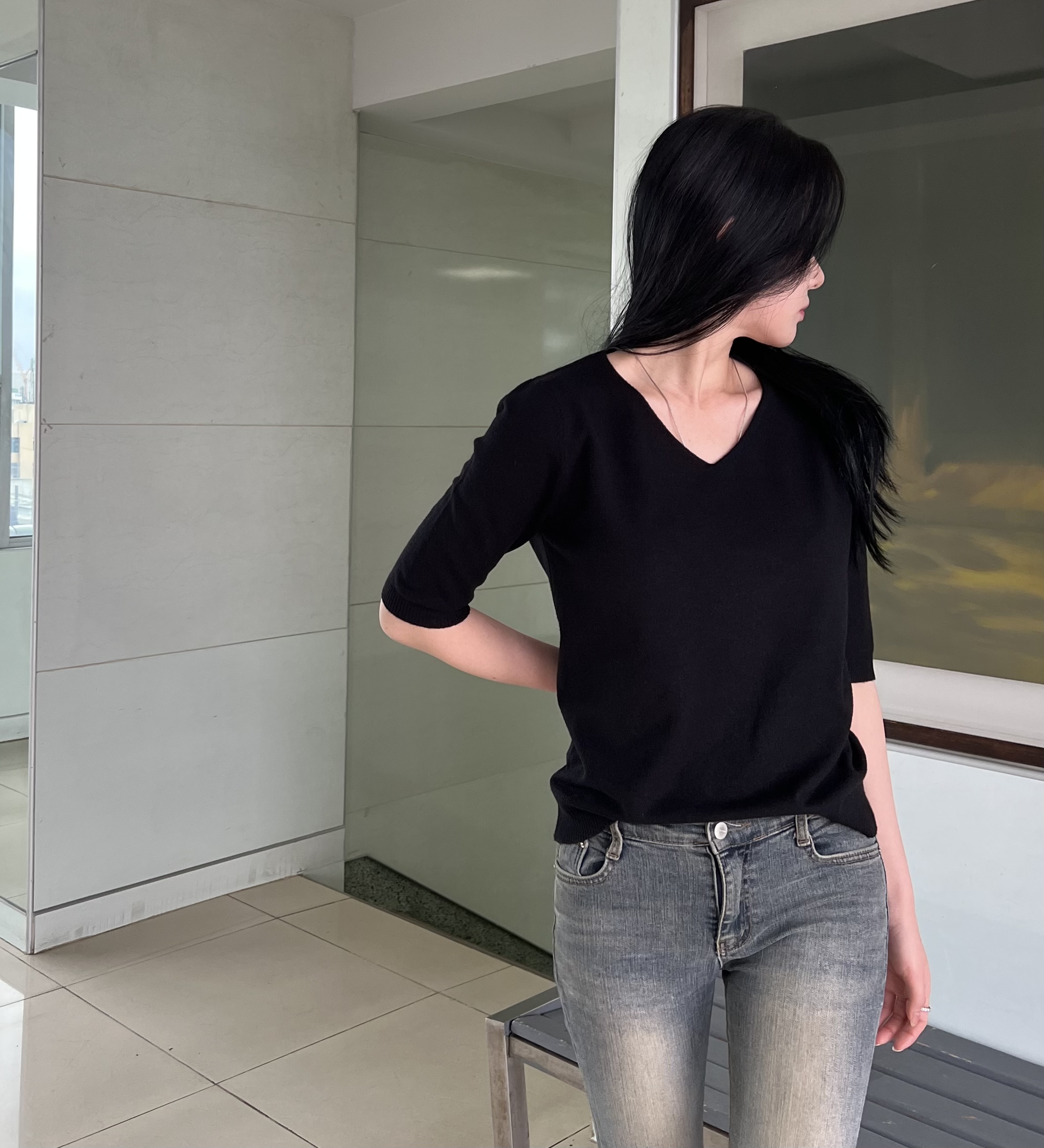 소프트 V넥 하프 니트 Soft V-neck Half Knit